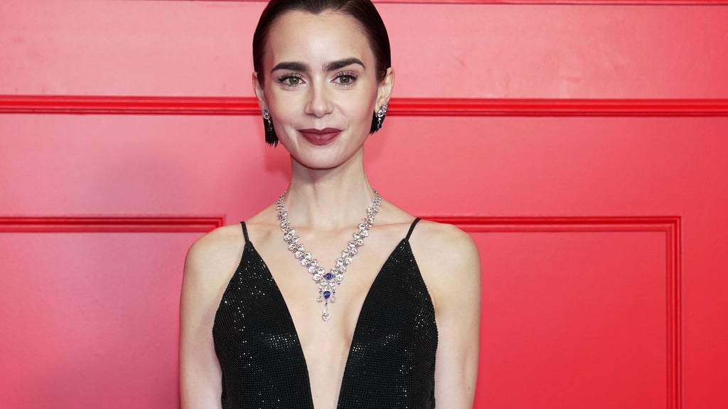Schauspielerin Lily Collins (36) soll in einem Film über die Arbeiten an der Komödie „Frühstück bei Tiffany“ die Film-Ikone Audrey Hepburn verkörpern. (Archivbild)