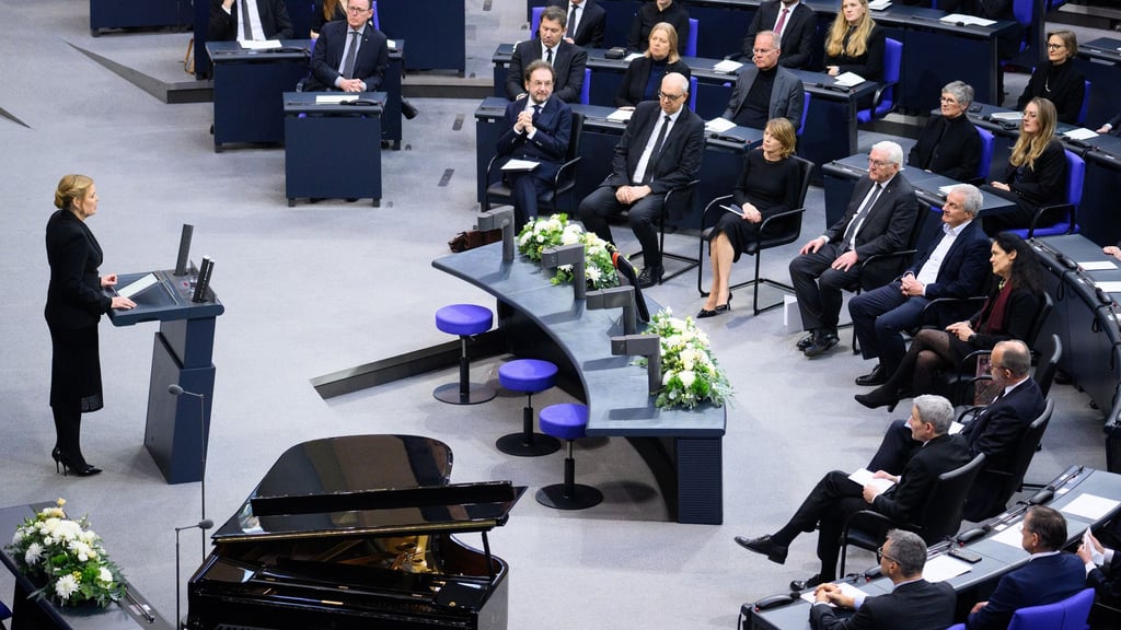 Die Spitzen der deutschen Politik nehmen Abschied von der früheren Bundestagspräsidentin Süssmuth