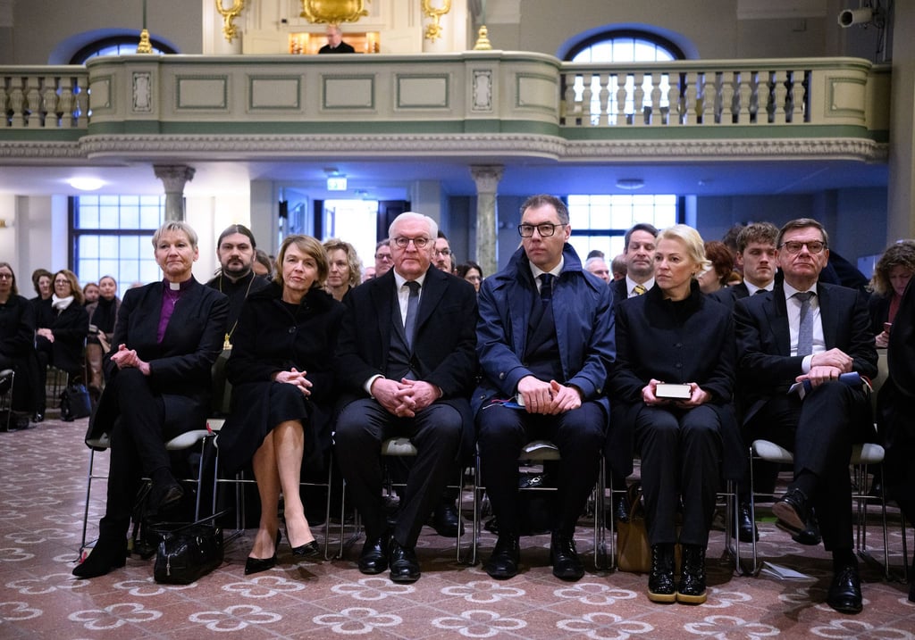 Bundespräsident Steinmeier gedachte bei einem Friedensgebet der vielen Opfer in der Ukraine.