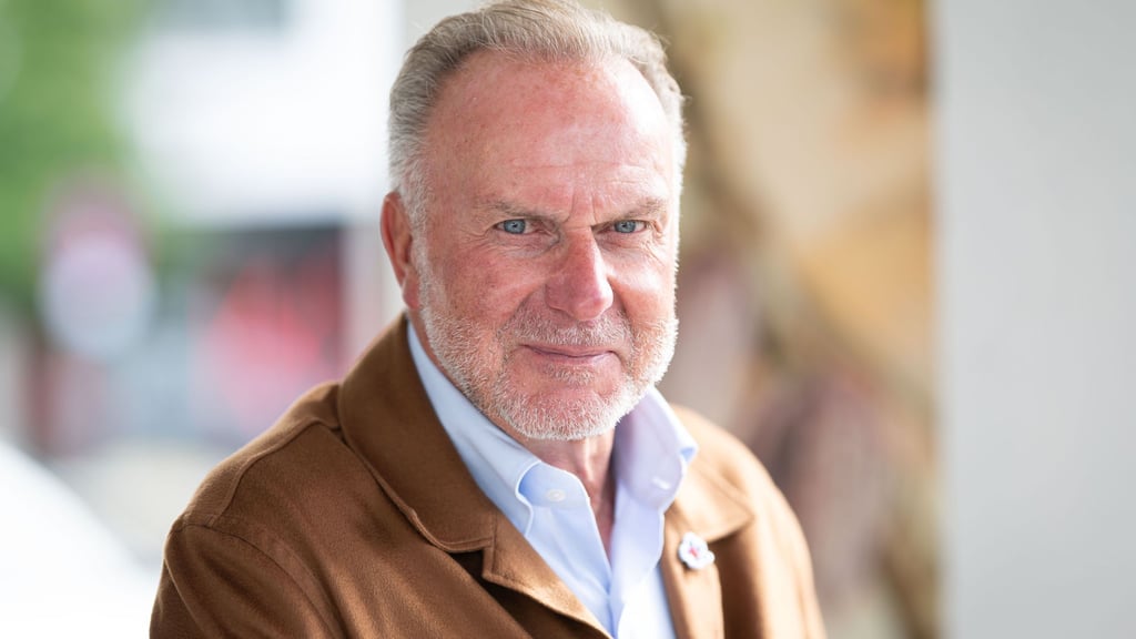 Rummenigge äußert sich zu Spielerberatern. (Archivbild)