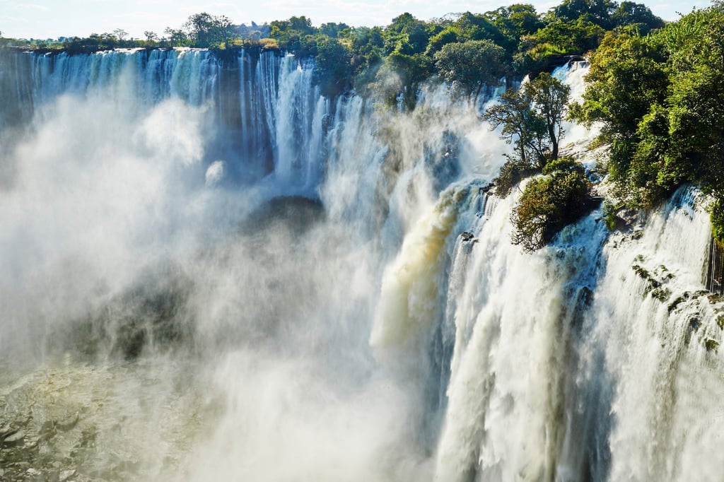 Aus 105 Metern Höhe rauschen die Kalandula-Fälle im Nordwesten Angolas hinab.