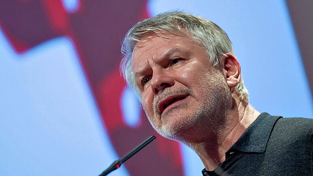 Durs Grünbein in Leipzig: Gegen „Revisionisten“ und „ostdeutsch-identitäre Verleger von Zeitungen“