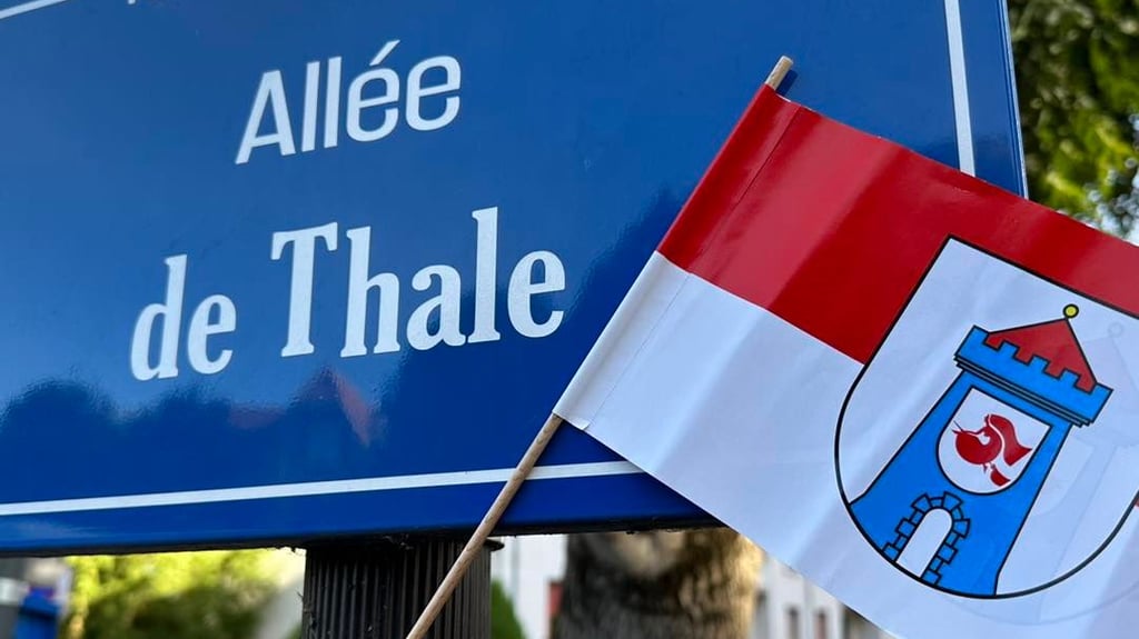 In der französischen Stadt Juvisy-sur-Orge gibt es die „Allée de Thale“. 