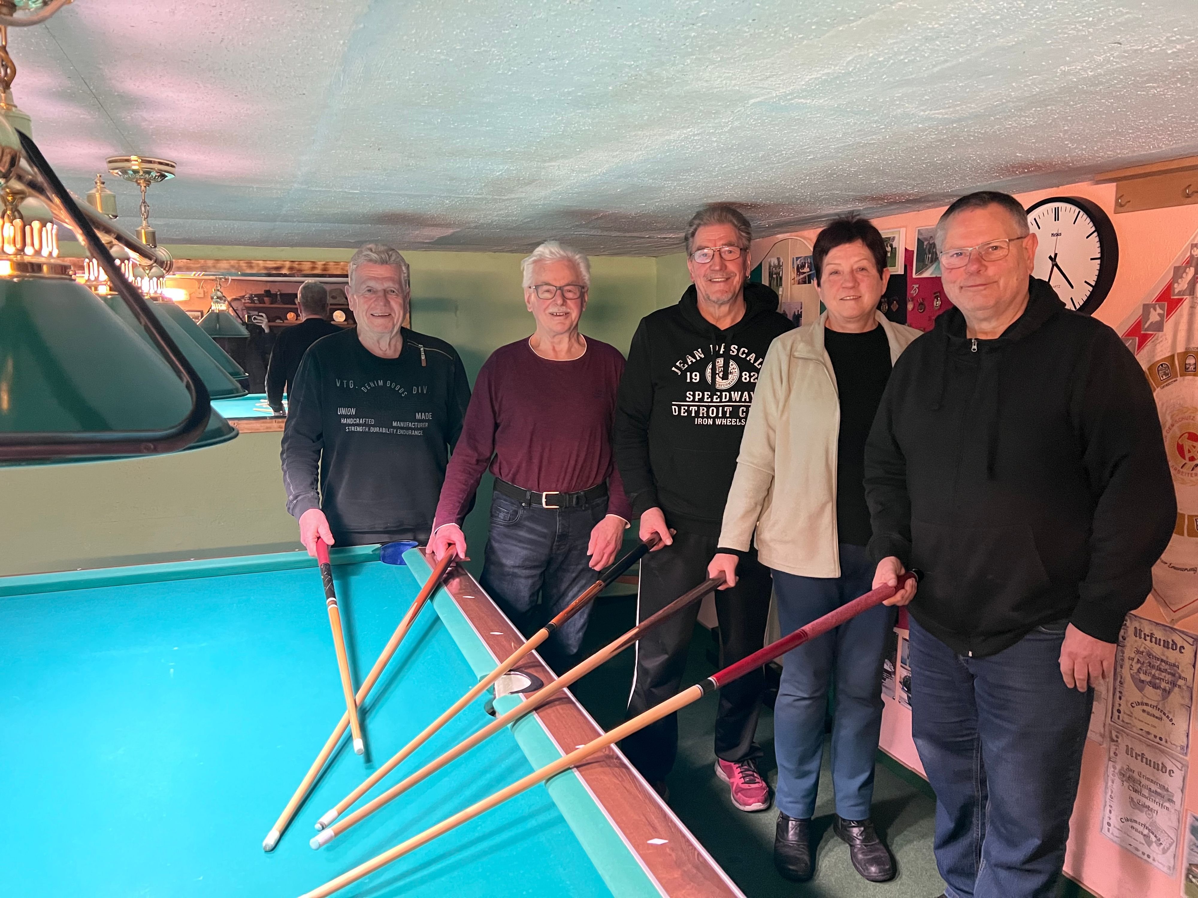 Hobbys im Harz: Fünf „Linke Bazillen“ aus Eilsdorf treffen sich zum Billard
