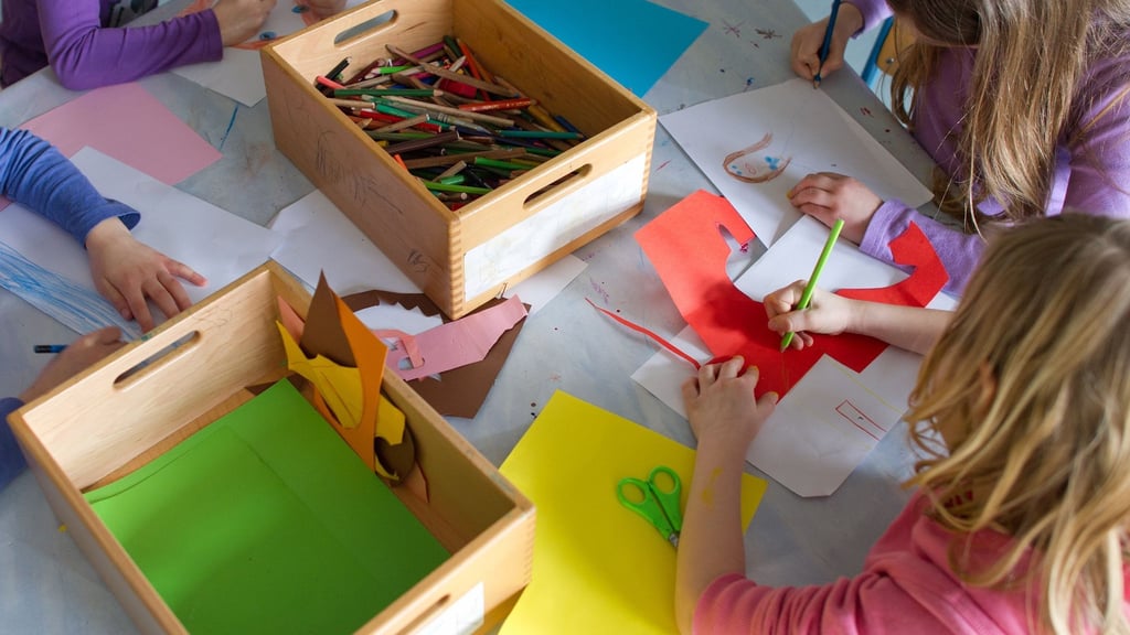Auch nachmittags in der Schule: Ab Herbst haben Erstklässler einen Anspruch auf Ganztagsbetreuung. (Symbolbild)