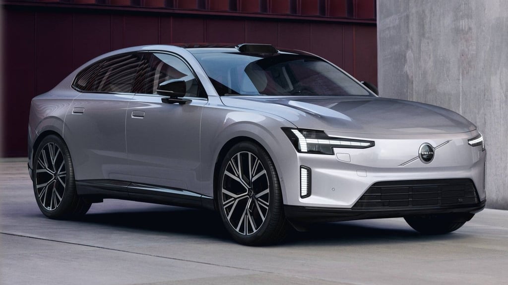 Die neue Volvo-Limousine ES90 fährt vollektrisch.