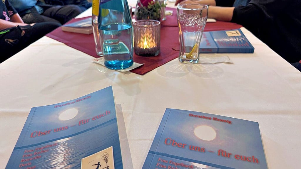 Beim Autoren-Treffen im Deutschen Haus in Wolfen war das Haupt-Gesprächsthema nicht zu übersehen.