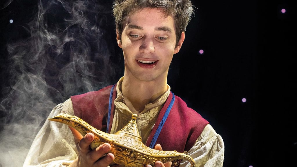 Das Schloss Ostrau war Filmkulisse für die Unterkunft während Zitterbackes Klassenfahrt. Hier lieferte sich Pechvogel Alfons, gespielt von Luis Vorbach (auch aus „Die Schule der magischen Tiere“ bekannt) eine saftige Tomatensoßenschlacht mit Lehrer Flickendorf (Thorsten Merten).