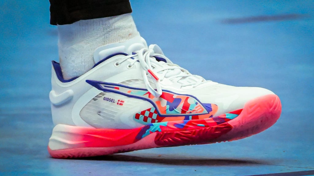 Der Sportartikelhersteller Puma ist tief in die Verlustzone gerutscht. (Symbolbild)