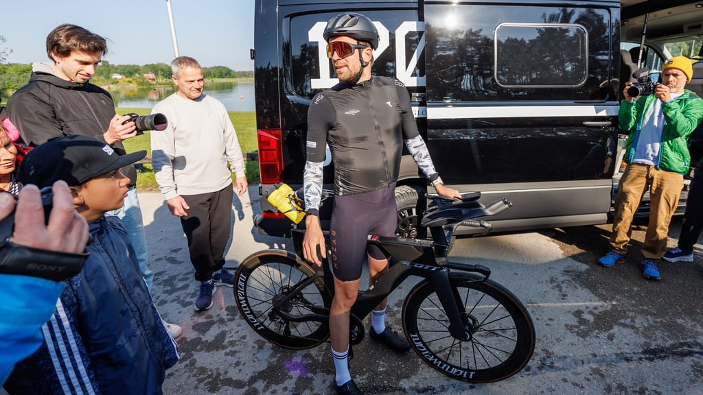 Jonas Deichmann will mit seiner Freundin Josefine Rutkowski auf dem Rad Europa umrunden. (Archivbild)