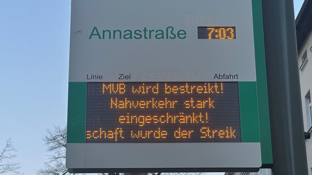 Die Gewerkschaft Verdi bestreikt die Magdeburger Verkehrsbetriebe. Von Donnerstag, 0 Uhr, bis Sonntag, 3.15 Uhr, wird es in der Landeshauptstadt keinen regulären Straßenbahn- und Busverkehr geben.