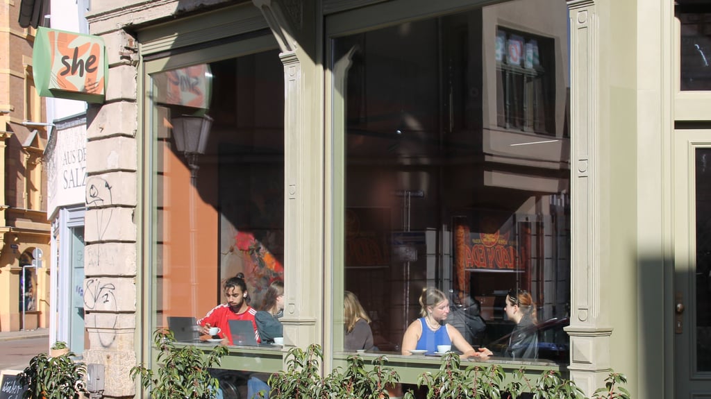 Das Café „she“ am Hallmarkt hatte am Donnerstag seinen Eröffnungstag. 