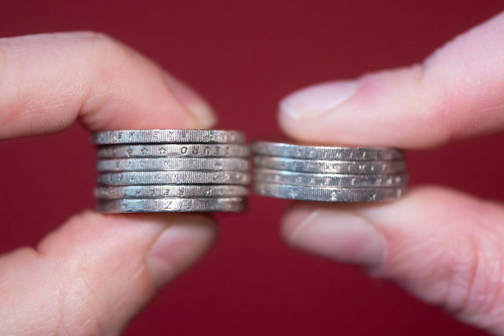 Die Lohnlücke zwischen Männern und Frauen ist im Westen größer als im Osten. (Symbolbild)
