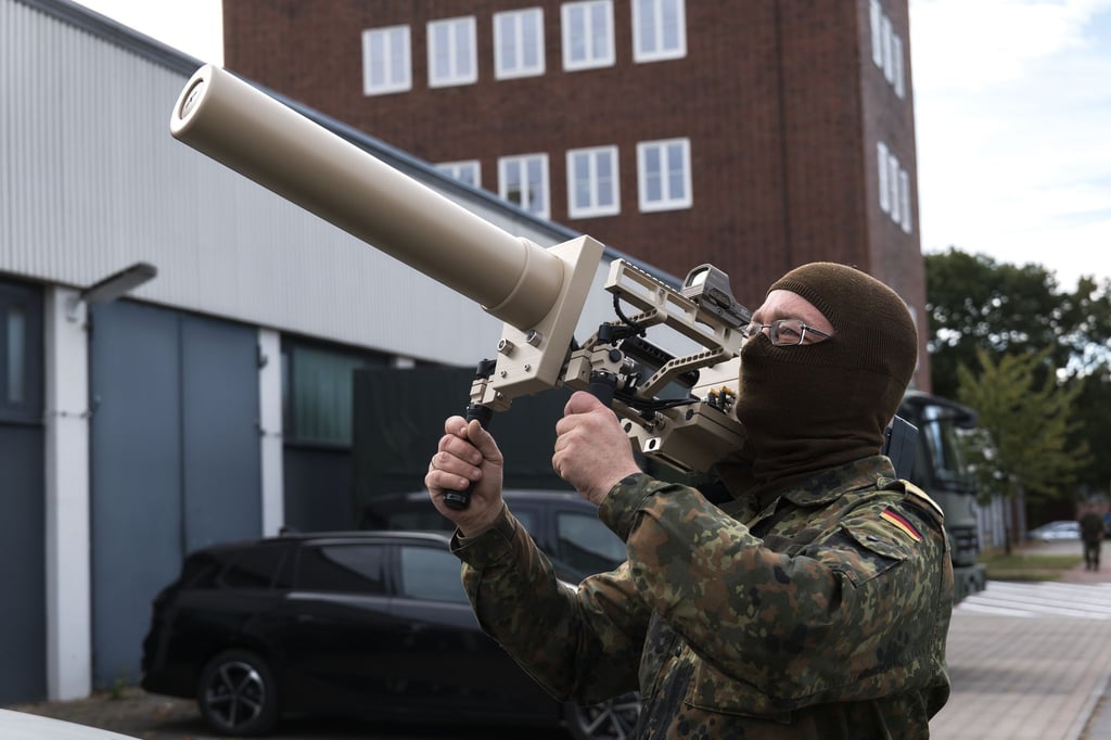 Die Streitkräfte dürfen bei der Abwehr von Drohnen in Zukunft Amtshilfe leisten - notfalls auch mit Waffengewalt. (Archivbild)