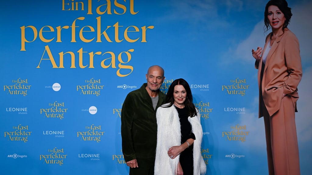 „Ein fast perfekter Antrag“ startet im Kino.