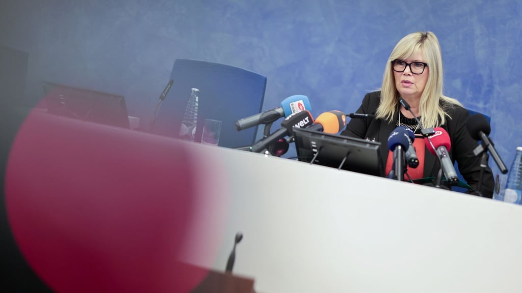 Oberbürgermeisterin Simone Borris hat eine Haushaltssperre in Magdeburg verfügt. (Archivbild)