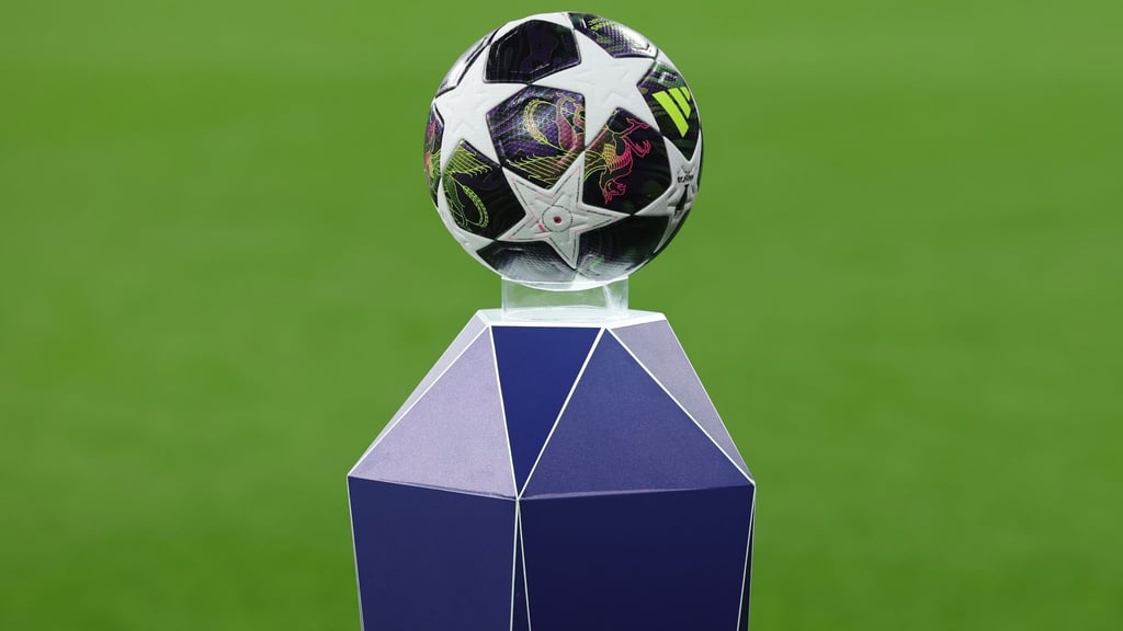 Die UEFA nennt wirtschaftliche Kennzahlen des Fußballs. (Symbolbild)