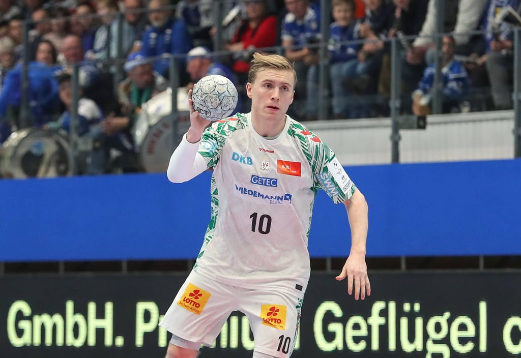 Gisli Kristjansson (hier beim Spiel in Eisenach) glich  für den SC Magdeburg elf Sekunden vor Schluss in Plock zum 29:29 aus. 