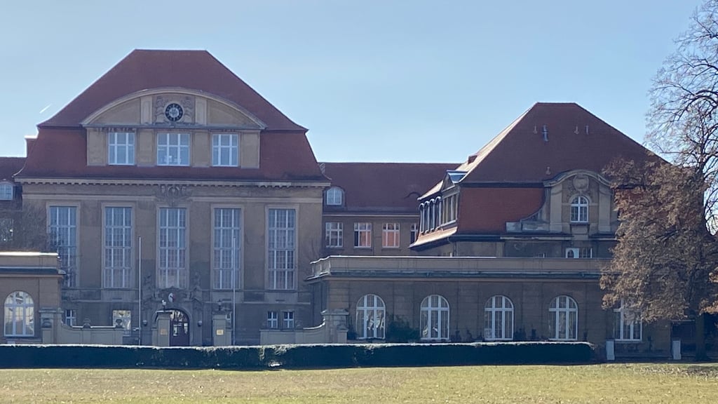 Die Sanierung des Hauses „Käthe Kollwitz“ des Gymnasiums Martineum in Halberstadt ist die größte Einzelinvestition des Landkreises Harz aus dem Infrastruktur-Sondervermögen.