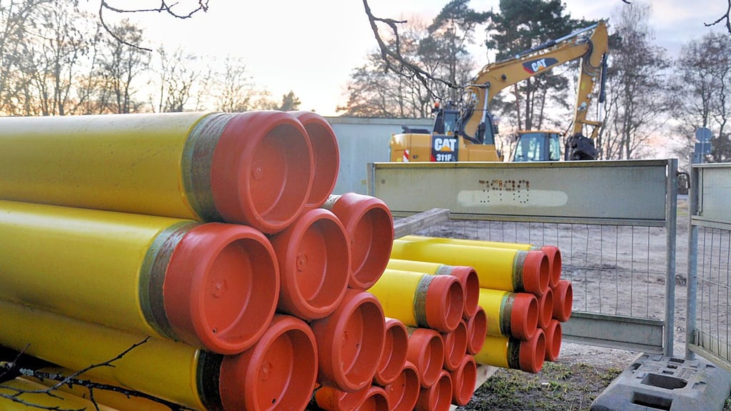 An der Lüderitzer Straße erneuern die Stadtwerke Stendal eine in die Jahre gekommene  Gasleitung. 