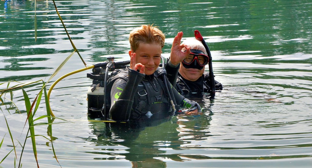 Den Tauchschein und verschiedene Qualifikationen kann man in der Tauchbasis am Pretziener Steinbruchsee erlangen.   