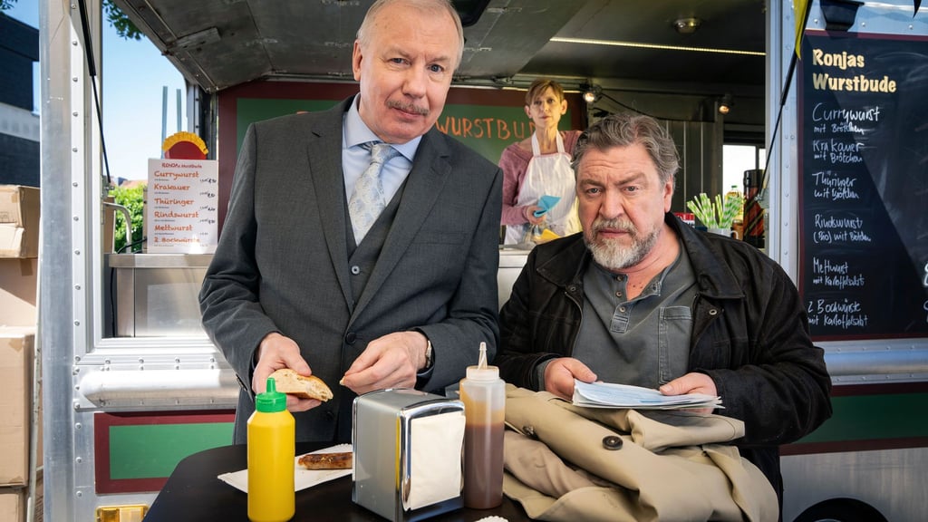 Ludger Pistor, Armin Rohde und Katharina Schmalenberg spielen in „Das Millionenschnitzel“ mit.