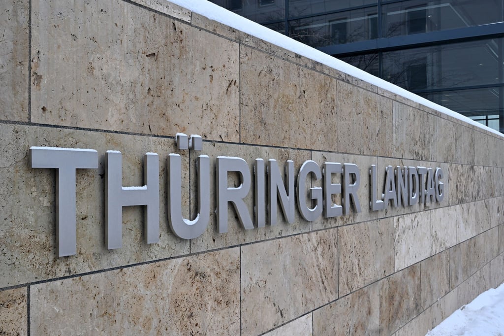 Im Thüringer Landtag diskutieren die Abgeordneten am Montag über mögliche Konsequenzen aus der geplanten Schließung des Zalando-Logistikzentrums in Erfurt. (Symbolbild)