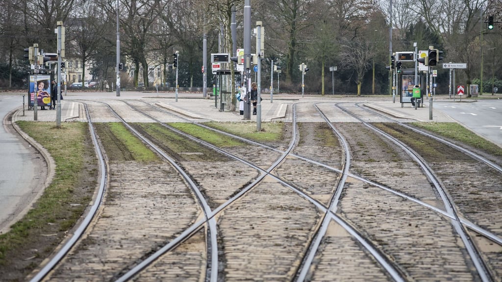Ein Warnstreik bremst erneut Straßenbahnen und Busse in Bremen aus.