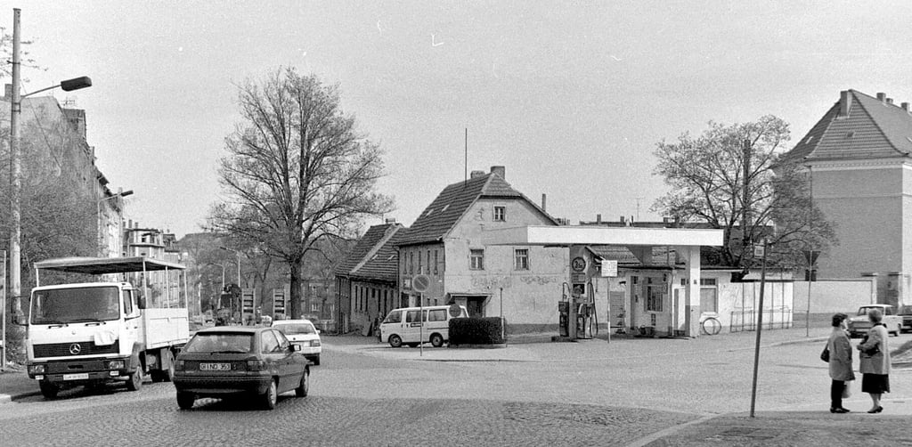So kennen sie bestimmt noch einige Zeitzer: Die Tankstelle in der Geraer Straße
