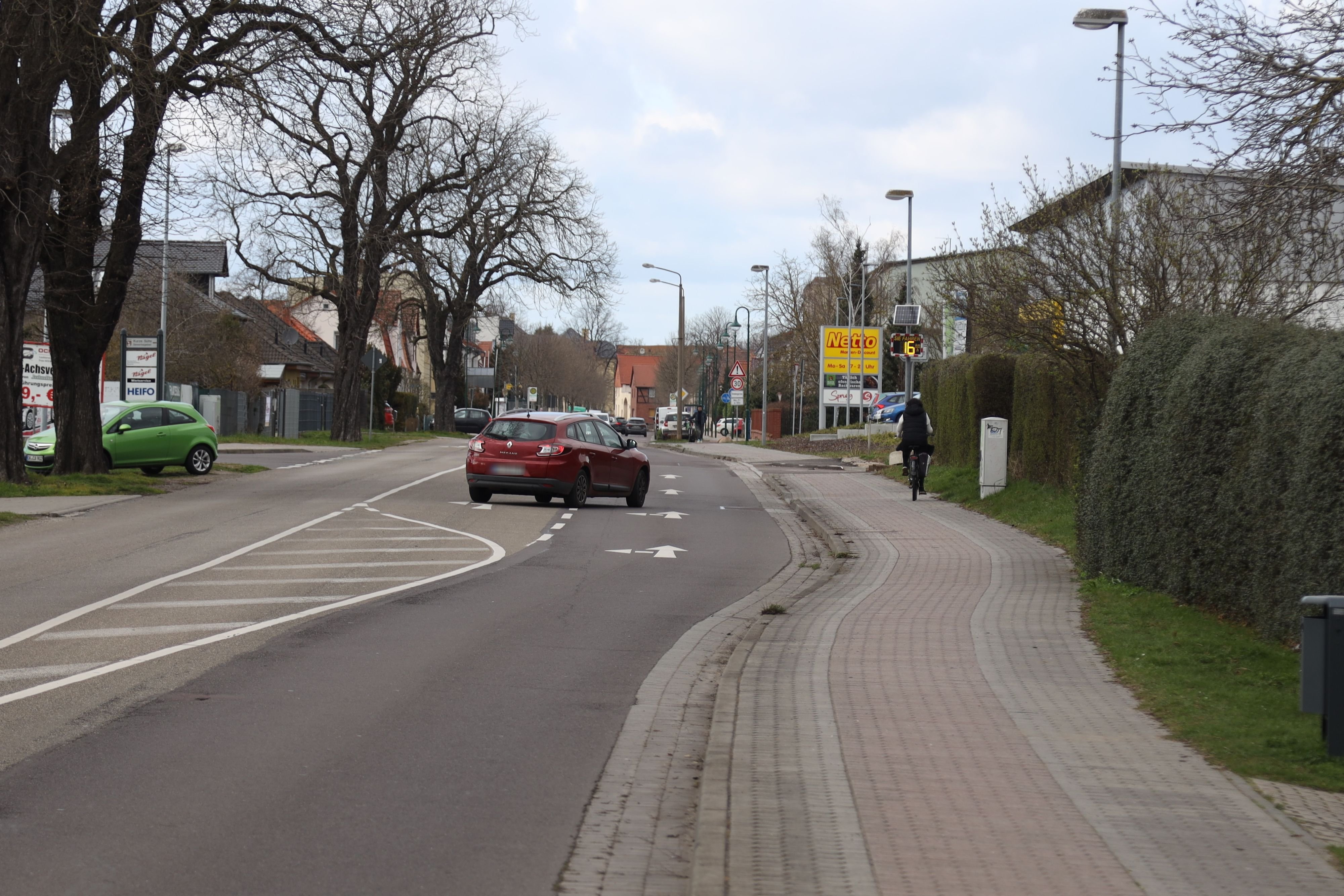 Radwegplanung in Barleben: Und wieder die Kastanien: Neue Variante für Barleber Breiteweg