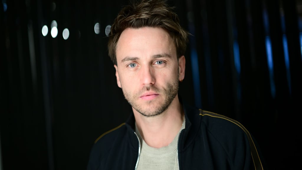 Es ist Cluesos zehntes Album - und mit dem hat er sich Zeit gelassen.