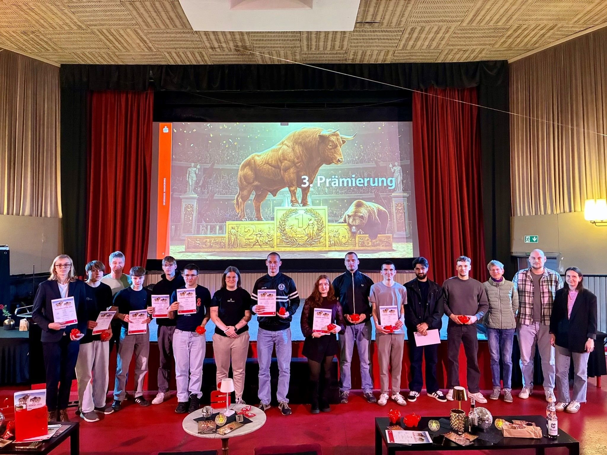 Diese Aktien liefen besonders gut: Magdeburg: Schüler setzten Milliarden an der Börse um