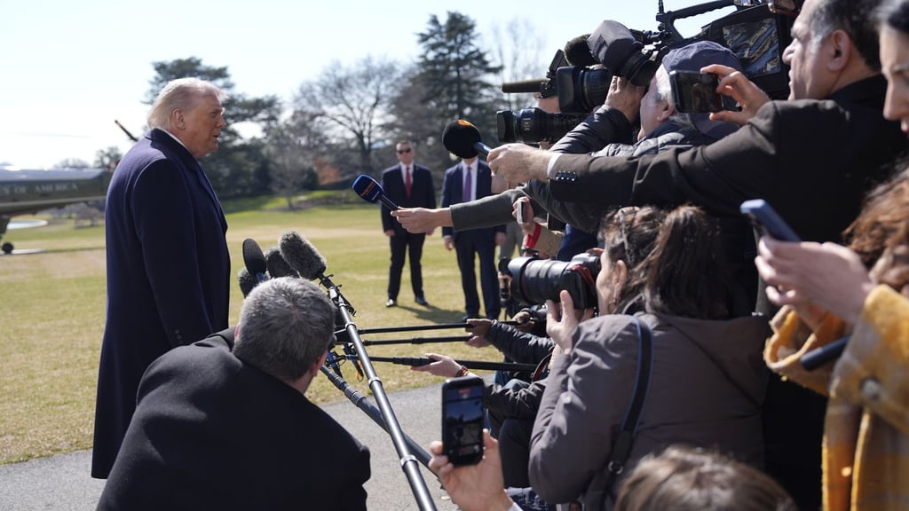„Es könnte durchaus zu einer friedlichen Übernahme Kubas kommen“, sagt US-Präsident Trump - und lässt viele Fragen offen.