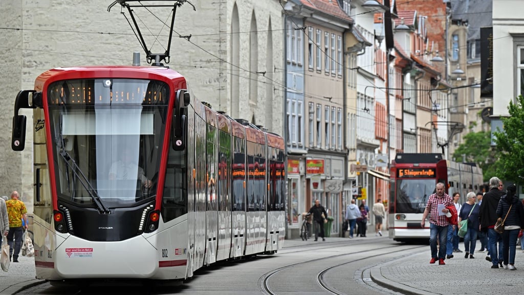 Am Freitag und Samstag gibt es Warnstreiks im öffentlichen Personennahverkehr. In Erfurt etwa könnte der Nahverkehr an den beiden Tagen zum Stillstand kommen. (Symbolbild)