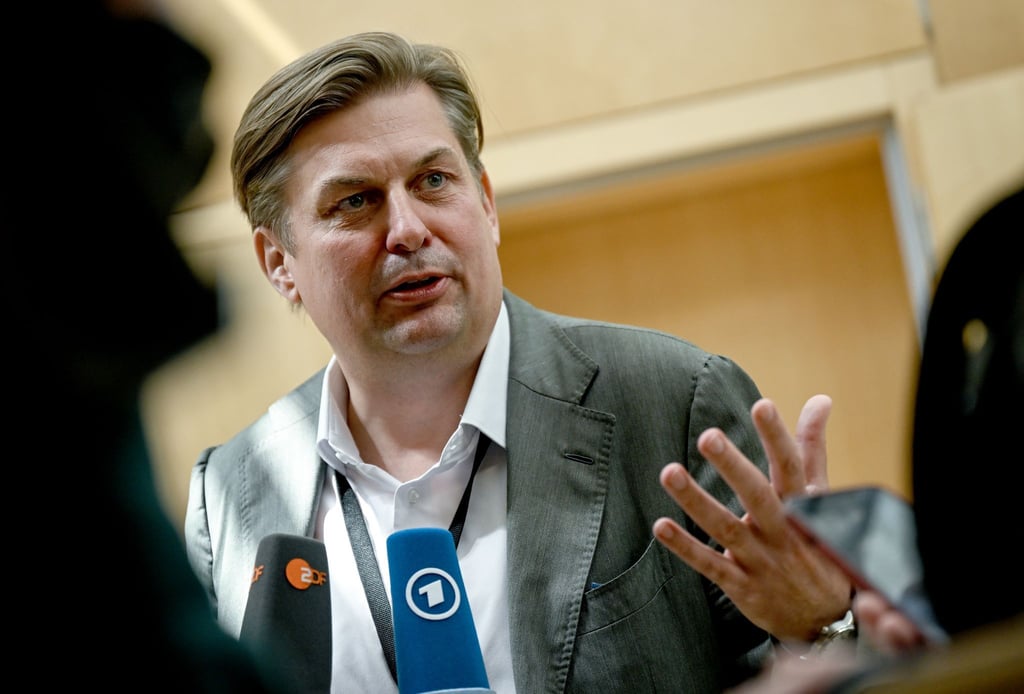 Gegen den AfD-Politiker Maximilian Krah läuft ein Ermittlungsverfahren. (Archivbild)