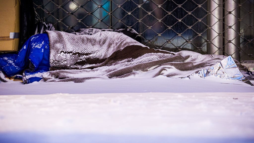 Wer diesen Winter auf der Straße ausharrt, muss bei eisigen Temperaturen ums Überleben kämpfen. (Archivbild)