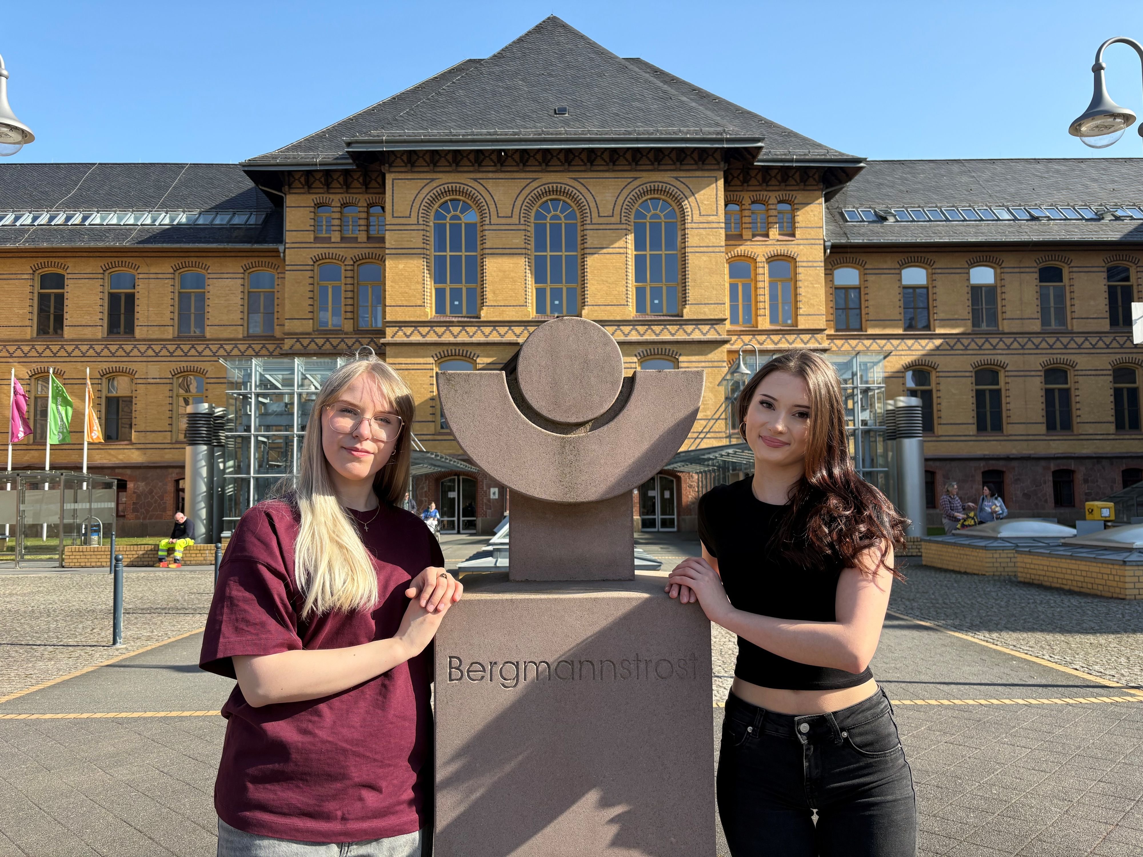 Praktikanten an Berufsschule: Zu Gast in Halle: Schwesternschülerinnen aus Finnland wollen nicht mehr zurück