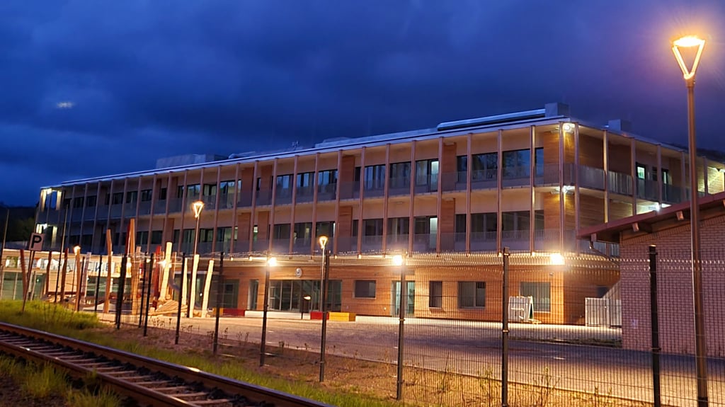 Die neue Francke-Grundschule in Wernigerode: Der Landesrechnungshof wirft den Verantwortlichen in Wernigerode massive Fehler und Rechtsverstöße beim Neubau des Gebäudes vor. 