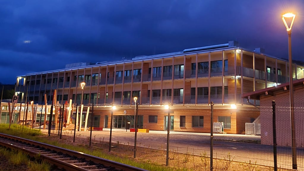 Die neue Francke-Grundschule in Wernigerode: Der Landesrechnungshof wirft den Verantwortlichen in Wernigerode massive Fehler und Rechtsverstöße beim Neubau des Gebäudes vor. 