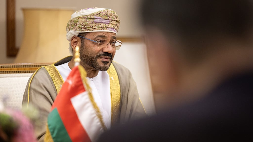 Im Falle eines Abkommens würde der Iran nach Darstellung al-Bussaidis der Internationalen Atomenergiebehörde (IAEA) vollen Zugang zu seinen Atomanlagen gewähren.