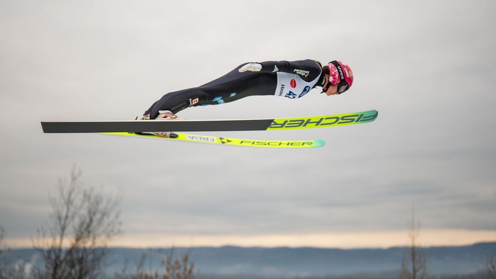 Skispringerin Agnes Reisch kam als beste Deutsche in Hinzenbach auf Rang sieben.