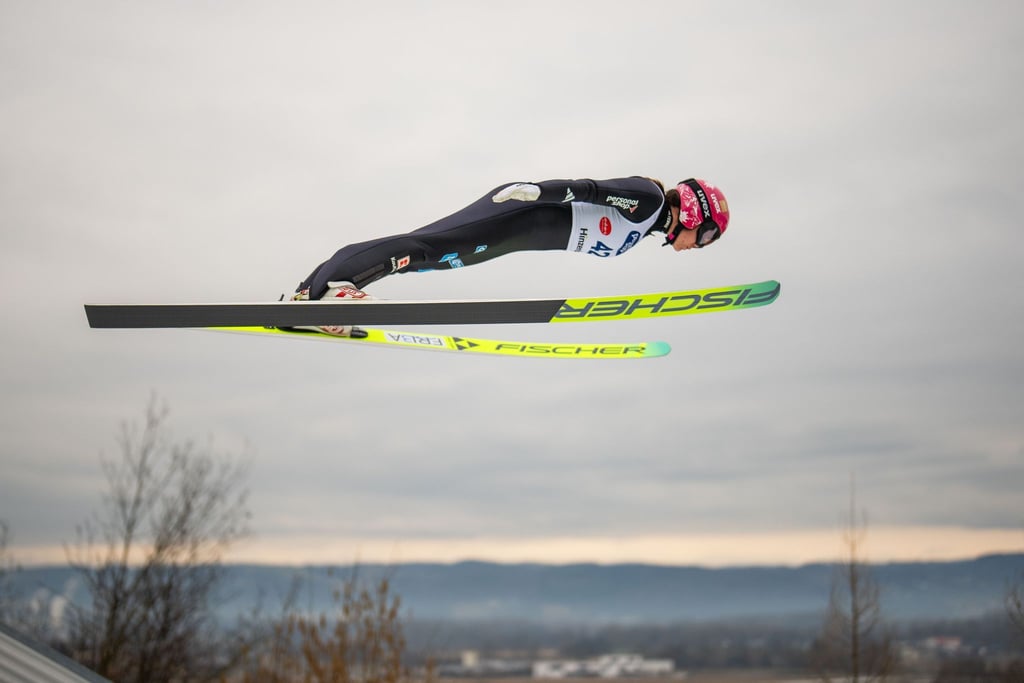 Skispringerin Agnes Reisch kam als beste Deutsche in Hinzenbach auf Rang sieben.