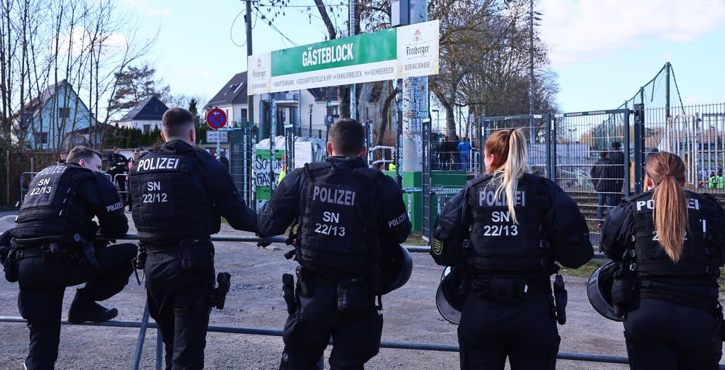 Die Polizei war in Leipzig mit 500 Kräften präsent.