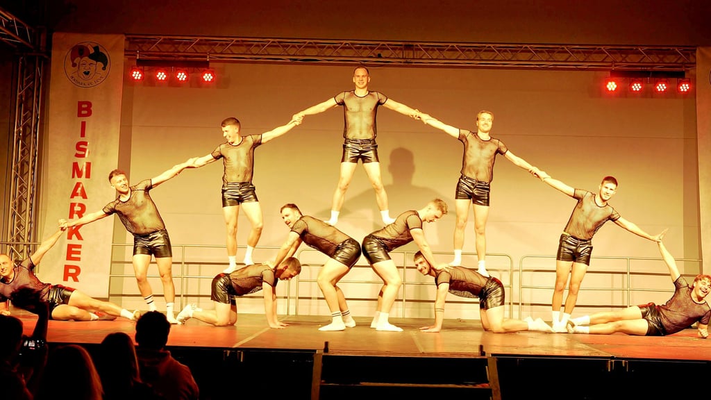 Das Bismarker Fußballett überzeugte Jury und Publikum und wurde Altmark-Meister 2026 der Männerballette.