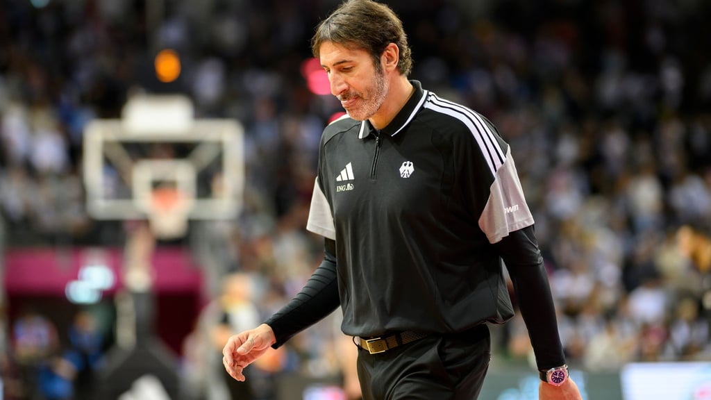 Bundestrainer Alex Mumbrú konnte mit der Leistung seiner Mannschaft zunächst nicht zufrieden sein.