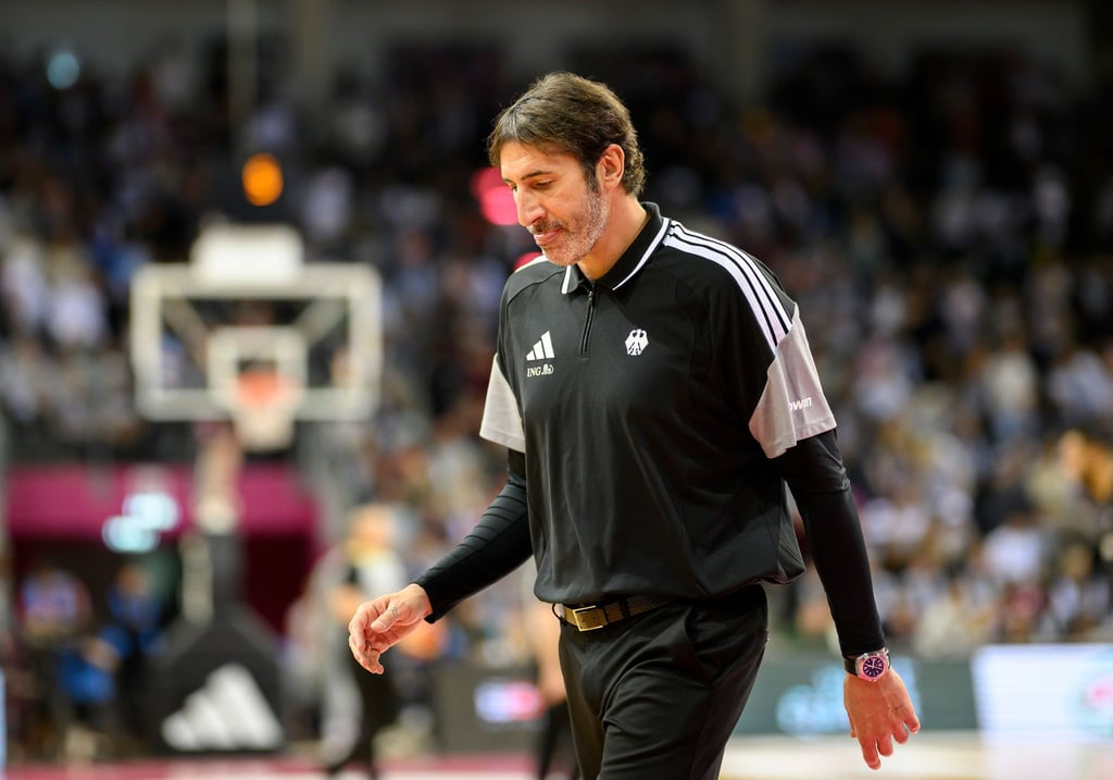 Bundestrainer Alex Mumbrú konnte mit der Leistung seiner Mannschaft zunächst nicht zufrieden sein.