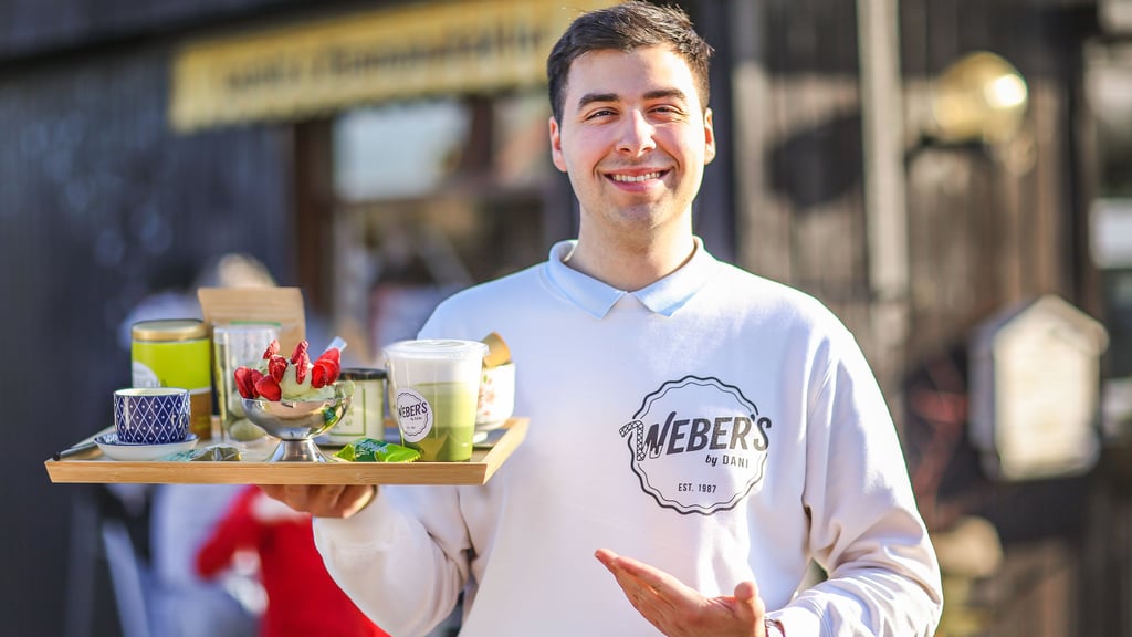 Dani Alkadi von Weber’s by Dani in Hohenweiden mit dem Fukuoka tray – ein genüssliches Arrangement rund um Matcha.