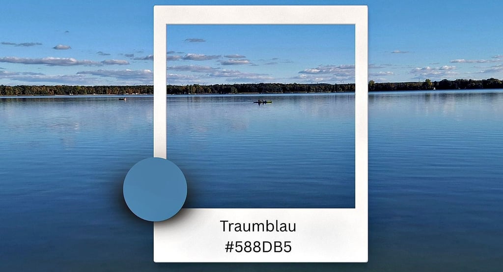 Die Farbschattierungen des Arendsees und der Umgebung variieren manchmal im Minutentakt. Auf diesem Bild sticht klar Blau hervor. 