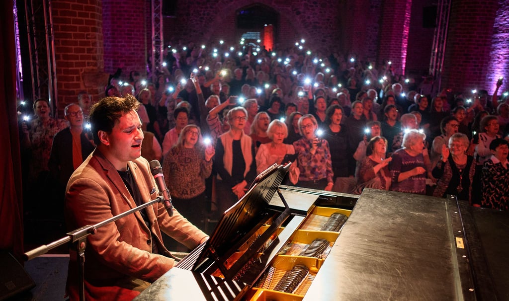 Zum zehnten Mal fand das Rudelsingen in der Dessauer Marienkirche statt und hat die Besucher begeistert. 