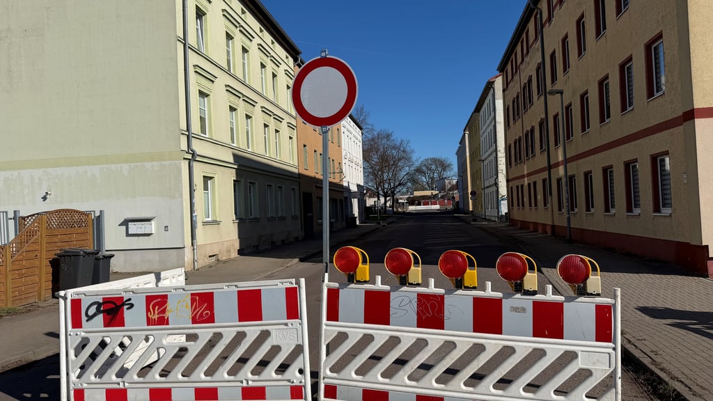 In Magdeburg sorgt diese Vollsperrung für eine lange Umleitung. 